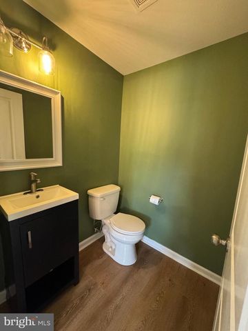 7865 HEDGESVILLE RD, Hedgesville, WV 25427