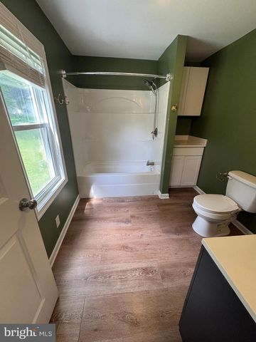 7865 HEDGESVILLE RD, Hedgesville, WV 25427
