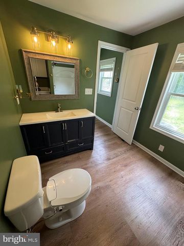 7865 HEDGESVILLE RD, Hedgesville, WV 25427