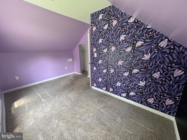 7865 HEDGESVILLE RD, Hedgesville, WV 25427