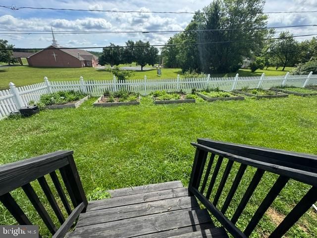 7865 HEDGESVILLE RD, Hedgesville, WV 25427