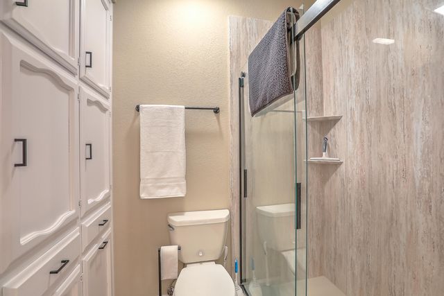 9204 Admiral Lowell Avenue NE, Albuquerque, NM 87111