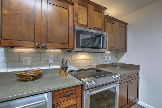 9204 Admiral Lowell Avenue NE, Albuquerque, NM 87111