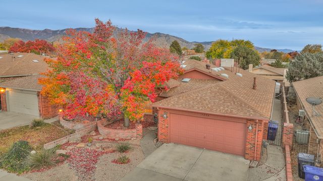 9204 Admiral Lowell Avenue NE, Albuquerque, NM 87111