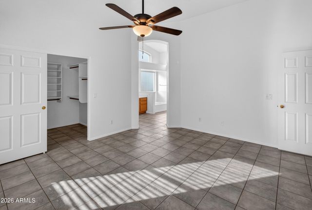 8916 W DAVIS Road, Peoria, AZ 85382