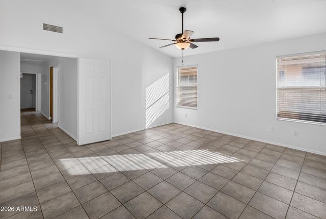 8916 W DAVIS Road, Peoria, AZ 85382