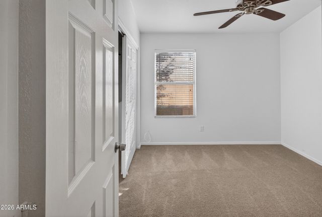 8916 W DAVIS Road, Peoria, AZ 85382