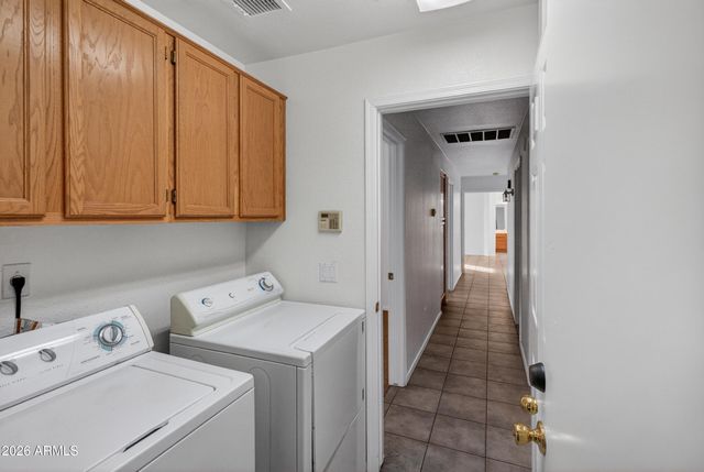 8916 W DAVIS Road, Peoria, AZ 85382