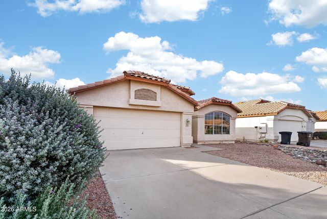 8916 W DAVIS Road, Peoria, AZ 85382