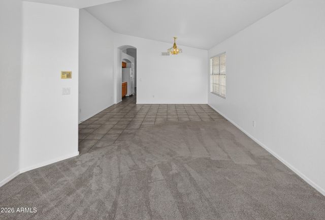 8916 W DAVIS Road, Peoria, AZ 85382