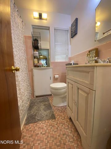 2129 Wyndhurst Road, Toledo, OH 43607