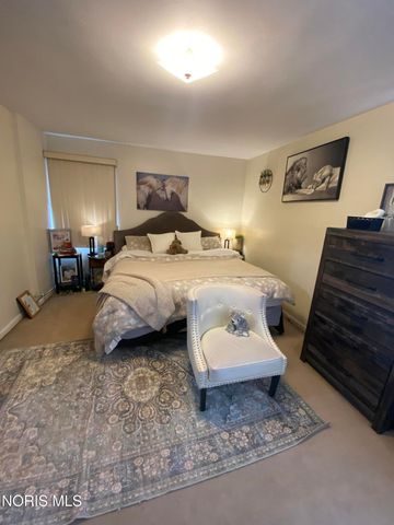 2129 Wyndhurst Road, Toledo, OH 43607