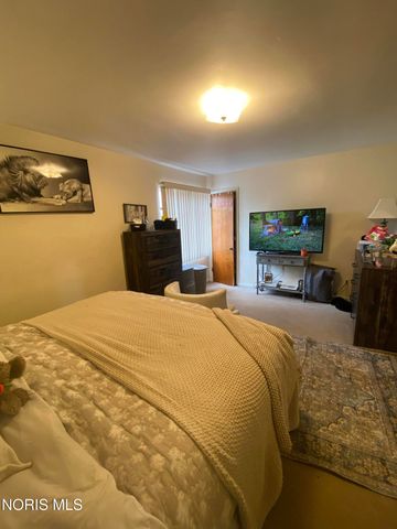 2129 Wyndhurst Road, Toledo, OH 43607