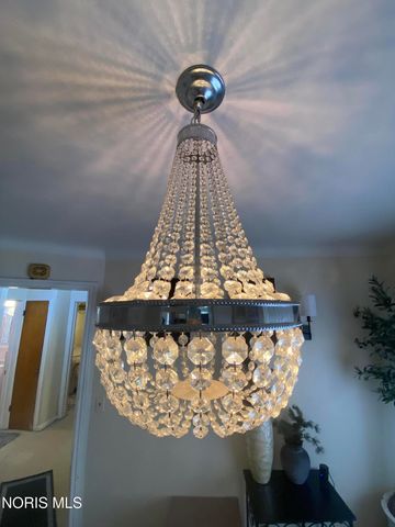 2129 Wyndhurst Road, Toledo, OH 43607