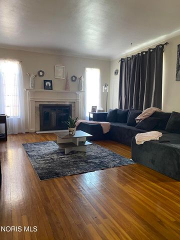 2129 Wyndhurst Road, Toledo, OH 43607