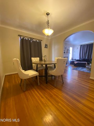 2129 Wyndhurst Road, Toledo, OH 43607