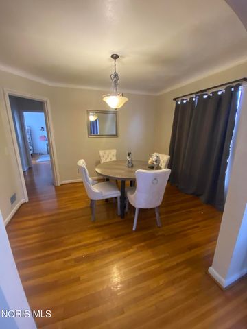 2129 Wyndhurst Road, Toledo, OH 43607