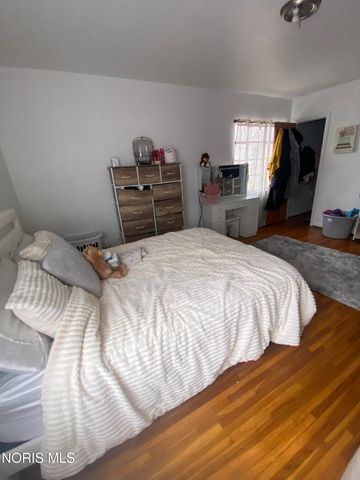 2129 Wyndhurst Road, Toledo, OH 43607