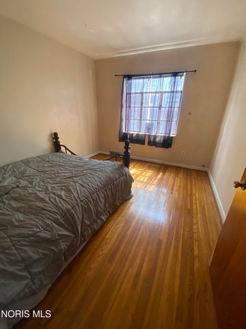 2129 Wyndhurst Road, Toledo, OH 43607