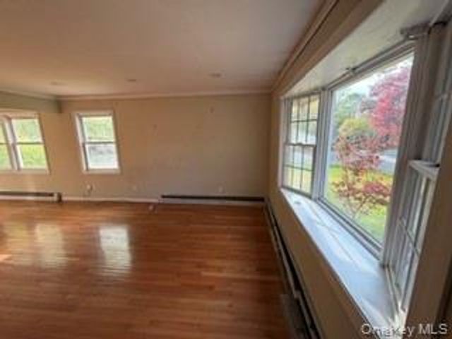 13 Venter Lane, Nanuet, NY 10954