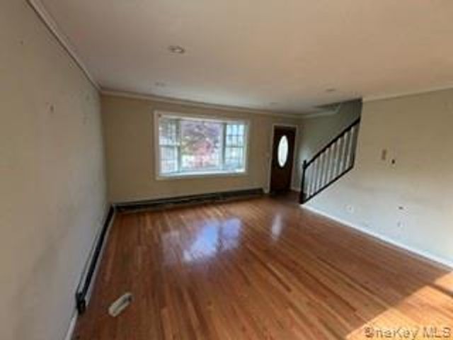 13 Venter Lane, Nanuet, NY 10954