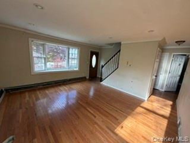 13 Venter Lane, Nanuet, NY 10954