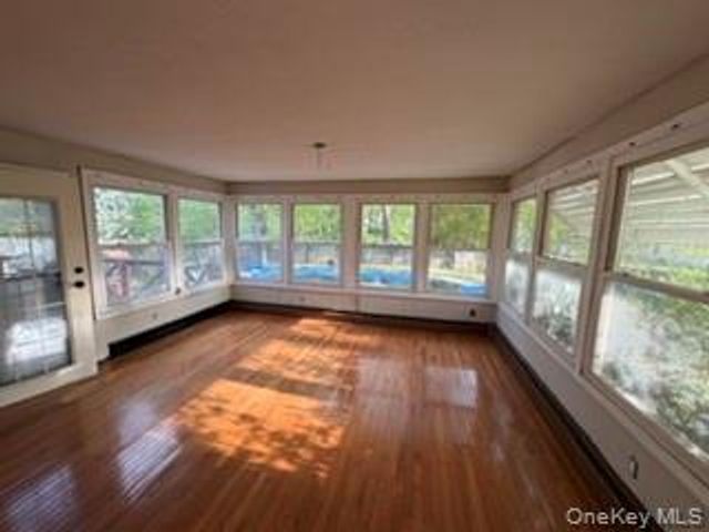 13 Venter Lane, Nanuet, NY 10954