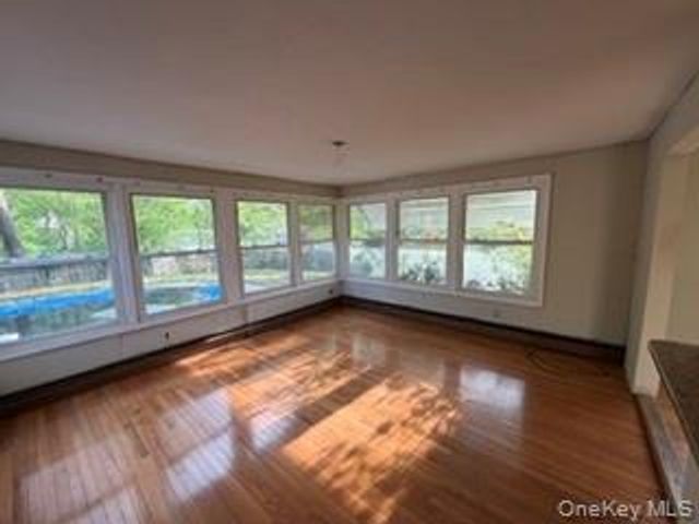 13 Venter Lane, Nanuet, NY 10954