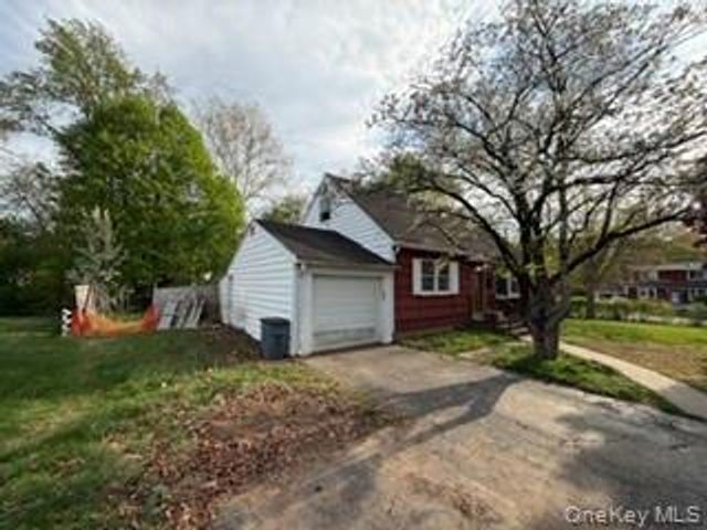 13 Venter Lane, Nanuet, NY 10954