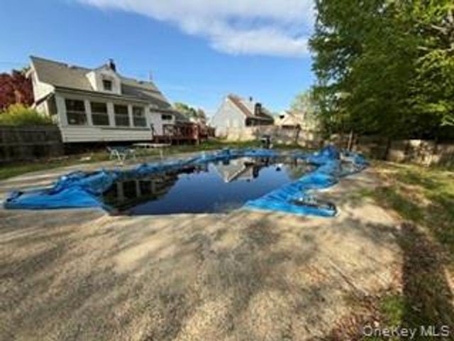 13 Venter Lane, Nanuet, NY 10954