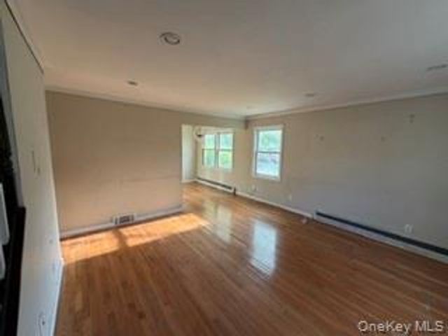 13 Venter Lane, Nanuet, NY 10954