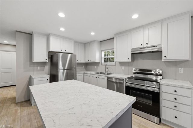 4433 Old US Highway 421, Hamptonville, NC 27020
