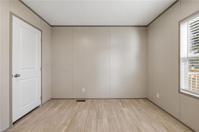 4433 Old US Highway 421, Hamptonville, NC 27020