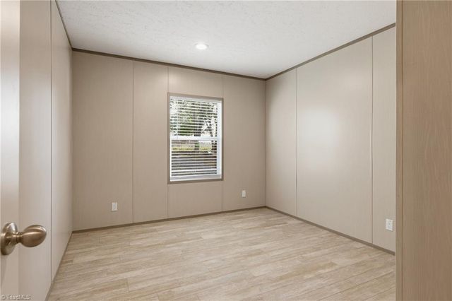 4433 Old US Highway 421, Hamptonville, NC 27020