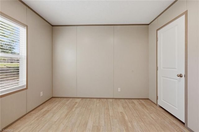 4433 Old US Highway 421, Hamptonville, NC 27020