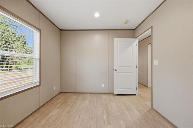 4433 Old US Highway 421, Hamptonville, NC 27020