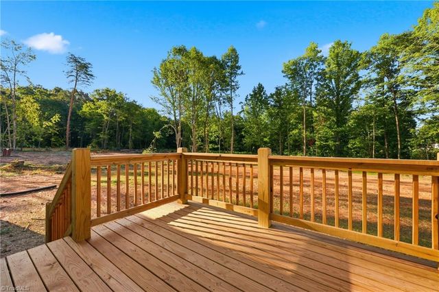 4433 Old US Highway 421, Hamptonville, NC 27020