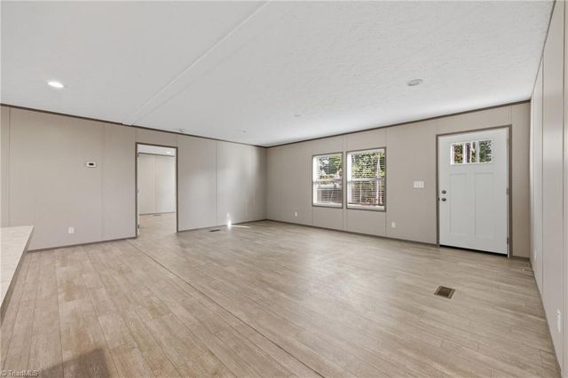 4433 Old US Highway 421, Hamptonville, NC 27020