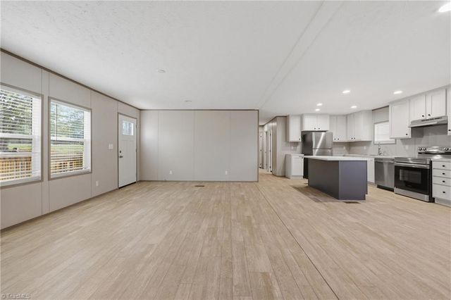 4433 Old US Highway 421, Hamptonville, NC 27020