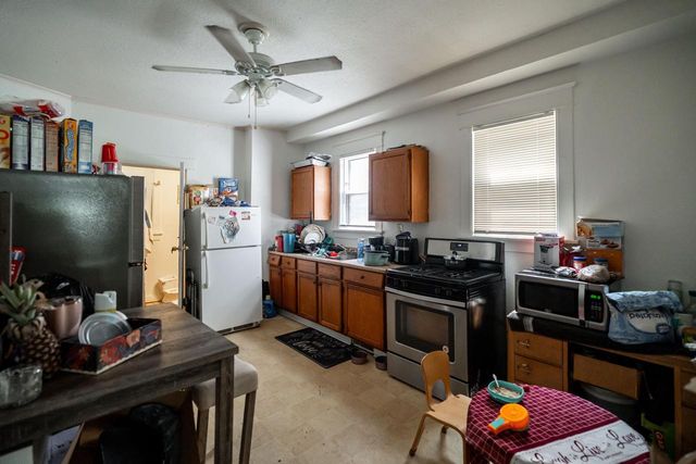 2558 S 6th STREET #2558 A, Milwaukee, WI 53215