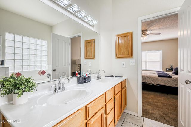 13984 LAGO AZUL Street, Horizon City, TX 79928