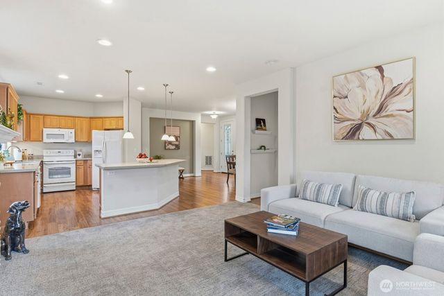 4901 Spokane St NE, Lacey, WA 98516