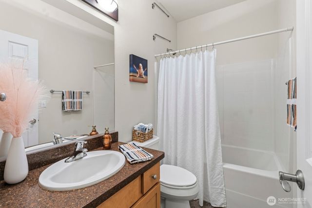 4901 Spokane St NE, Lacey, WA 98516