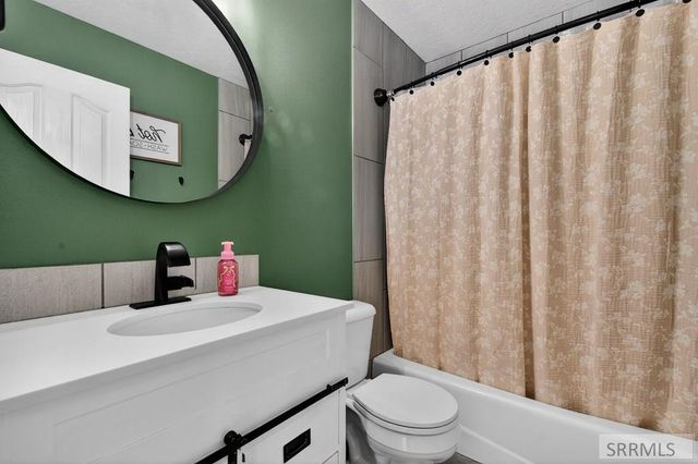 456 Juliette Way, Chubbuck, ID 83202