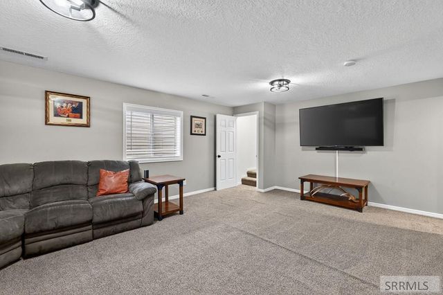 456 Juliette Way, Chubbuck, ID 83202