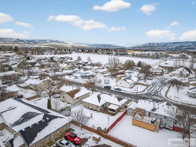 456 Juliette Way, Chubbuck, ID 83202