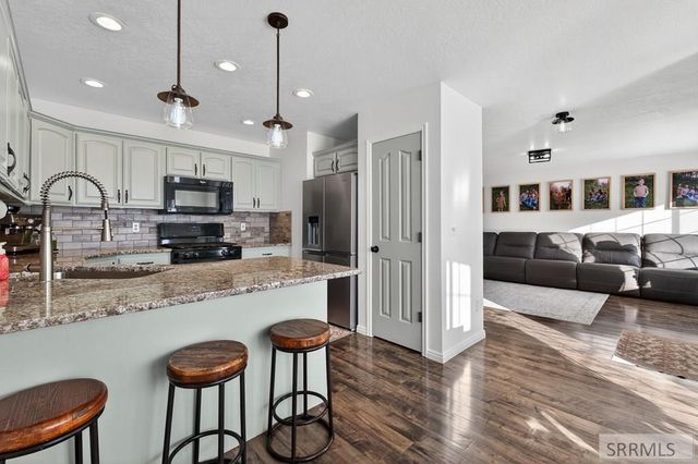 456 Juliette Way, Chubbuck, ID 83202