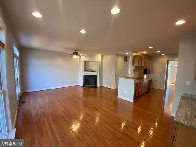 12466 BLISSFUL VALLEY DR, Fairfax, VA 22033