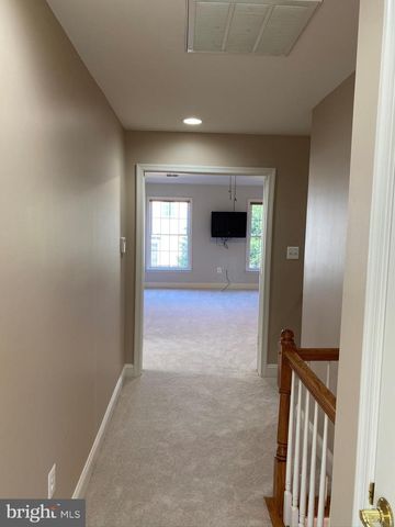 12466 BLISSFUL VALLEY DR, Fairfax, VA 22033