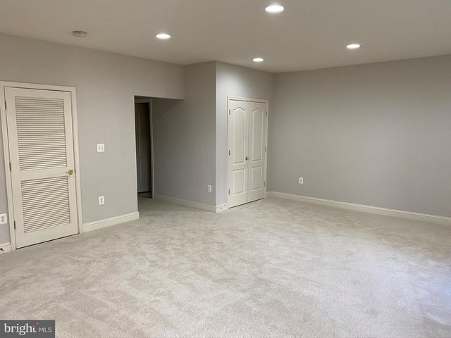 12466 BLISSFUL VALLEY DR, Fairfax, VA 22033